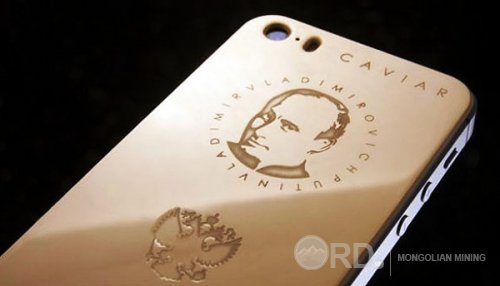 Путины зурагтай алтан “iPhone” худалдаанд гарав 