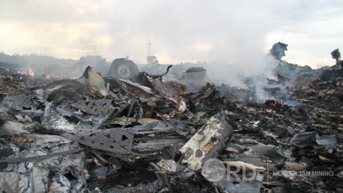 295 зорчигчтой Малайзын онгоц Украинд осолдлоо