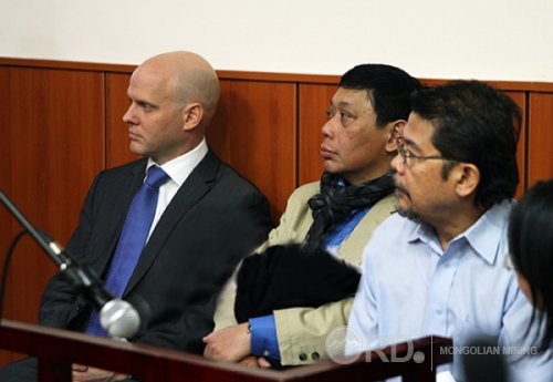 “Саусгоби сэндс”-ийн гомдлыг хэлэлцэнэ  “Саусгоби сэндс”-ийн гомдлыг хэлэлцэнэ