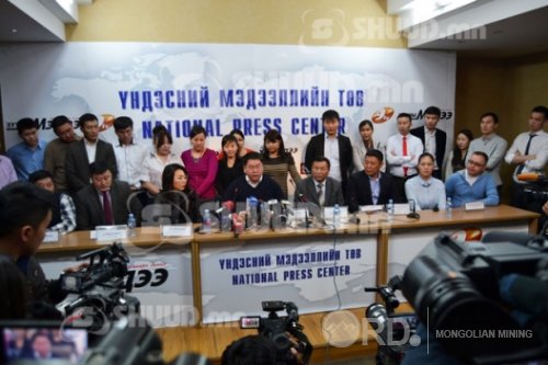 Том төслүүдийг гацаахыг оролдвол Баялаг бүтээгчид тэмцэнэ Том төслүүдийг гацаахыг оролдвол Баялаг бүтээгчид тэмцэнэ