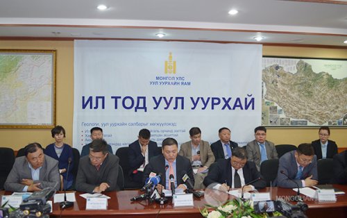 Төмрийн салбарт анхаарлаа хандуулна