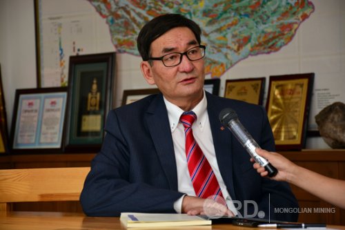 Бид эцсийн бүтээгдэхүүн үйлдвэрлэж эхэлбэл, агаарын тээврээр гуравдагч оронд нийлүүлэх боломж гарна