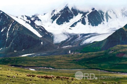 Уулчдын цогцсыг авчрахаар нисдэг тэрэг хөөрчээ 