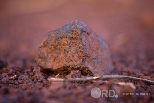 Төмрийн хүдрийн бодит ханштай танилц