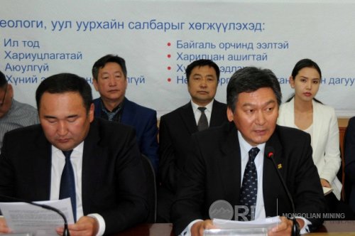  Шатахууны бөөний үнэ литр тутамд 300 төгрөгөөр буурчээ