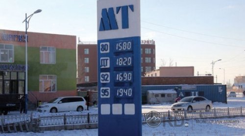 Баруун, зүүн хязгаарт шатахууны үнэ буурлаа