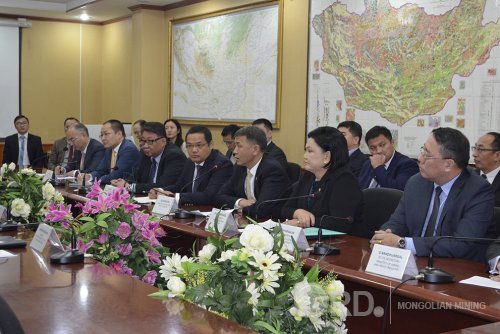 Тавантолгойн төслийг хөдөлгөх хэлэлцээрийг үргэлжлүүлэх ажлын хэсэг анхны уулзалтаа хийлээ
