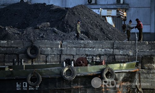 Хятад Ням гарагаас эхлэн Хойд Солонгосын нүүрсний экспортыг зогсоолоо