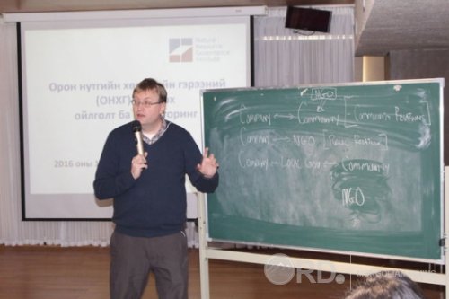 Жордан Кушминдер: Уул уурхайн сөрөг нөлөөлөлгүй, ашиг өгөх тэнцлийн цэгийг олох ёстой Жордан Кушминдер: Уул уурхайн сөрөг нөлөөлөлгүй, ашиг өгөх тэнцлийн цэгийг олох ёстой