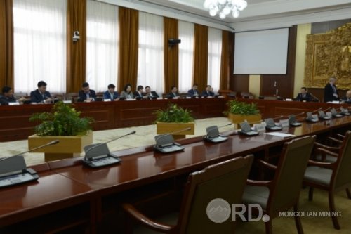 Оюу толгой, Тамсагийн ордын орлогыг нь Монголбанкаар дамжуулна Оюу толгой, Тамсагийн ордын орлогыг нь Монголбанкаар дамжуулна