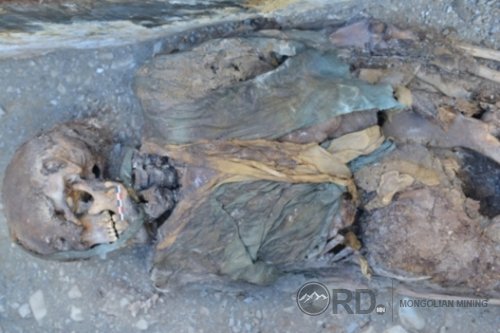 Өмнөд Солонгосын археологичид Монголоос 2000 жилийн настай Мумми олж илрүүлжээ