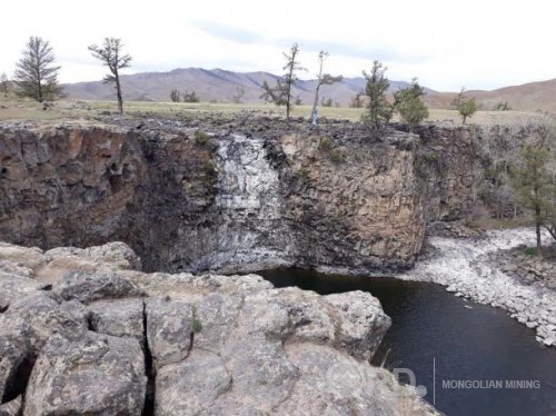 Гол мөрөн ширгэвэл, ухсан алтаараа ус экспортлох уу