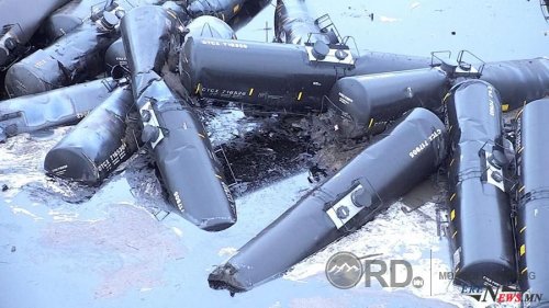Вагон замаасаа гарч, 870 литр нефть асгарчээ