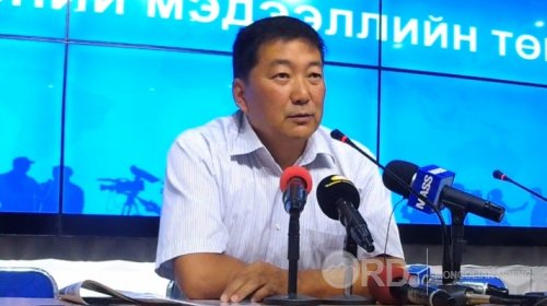 Геологич Б.Батсайхан: Уул Уурхай, Хүнд Үйлдвэрийн сайд Д.Сумъяабазар Үндсэн хууль зөрчиж байна