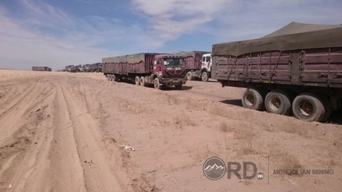 Гашуунсухайт боомтод үүссэн дараалал 46 км болжээ