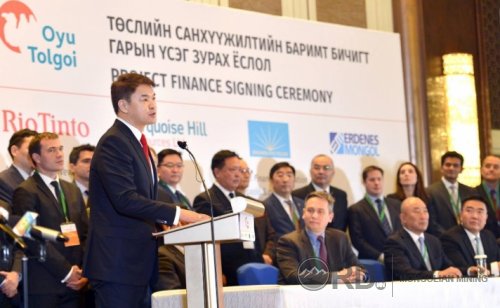 Оюутолгой төслийн хөрөнгө оруулалтын "хөөс"-ийг Ч.Сайханбилэгийн Засгийн газар яаж баталгаажуулсан бэ? Оюутолгой төслийн хөрөнгө оруулалтын "хөөс"-ийг Ч.Сайханбилэгийн Засгийн газар яаж баталгаажуулсан бэ?