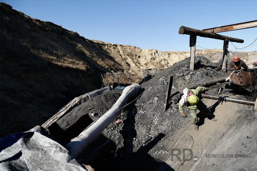 Налайхын уурхайд дөрвөн хүн осолдож, гурав нь нас баржээ