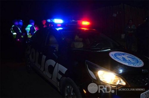 Орон сууцанд алт угаасан хэргээр хятадуудыг шалгаж байна