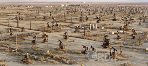 Америкийн занарын нефть олборлогч 17 компани дампуурлаа зарлажээ