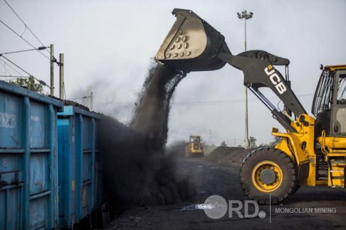 БНЭУ-ын засгийн газар төрийн өмчит “Coal India” компаниас гарцаа нэмэгдүүлэхийг шаардав