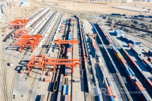 БНХАУ-ын Эрээн боомт Хятад-Европ чиглэлийн 57 галт тэрэгний шугамыг ажиллуулж байна