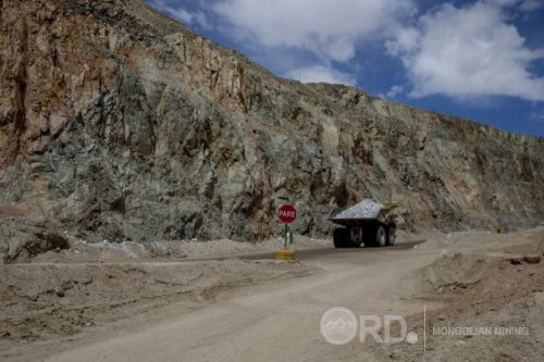 Эквадор Чилитэй томоохон зэсийн ордыг ашиглах хэлэлцээг дахин эхлүүллээ