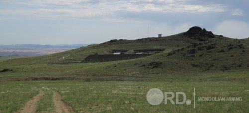 Завханмандал суманд алт олборлож буй “Шувуун хар уул“ ХХК цианит натри ашиглах зөвшөөрөл авчээ Завханмандал суманд алт олборлож буй “Шувуун хар уул“ ХХК цианит натри ашиглах зөвшөөрөл авчээ