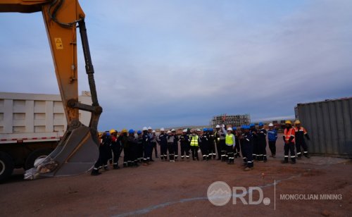 Газрын тос боловсруулах үйлдвэрийн 4 дүгээр багц ажлыг эхлүүлжээ