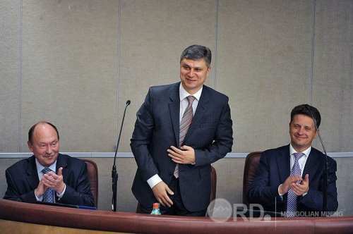 Якунин ажлаа өгч, "Оросын төмөр зам” шинэ тэргүүнтэй боллоо