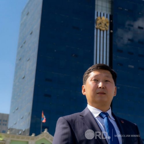 Дарь-Эхийг зорьсон илгээлтийн эзэн Г.Ууганбаярт итгэл үзүүлэхийн учир